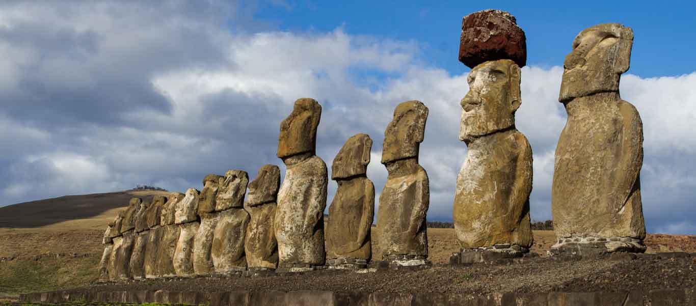 Cruise to Easter Island image of moai